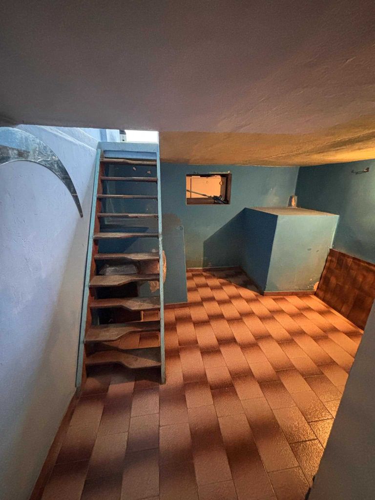 Продава се Гараж / Паркомясто в Велико Търново, Бузлуджа - 22 кв.м за 1819 €/кв.м - Снимка #9