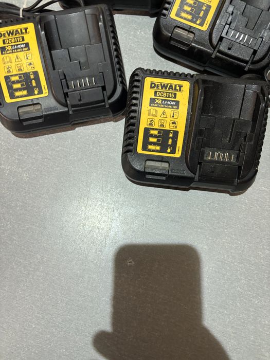 Incarcator dewalt