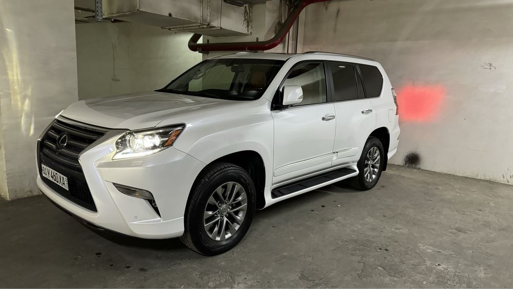 Lexus GX460 белый жемчуг