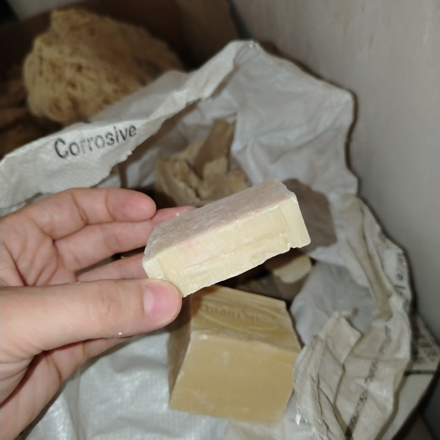 Кир совун булаклари сотилади