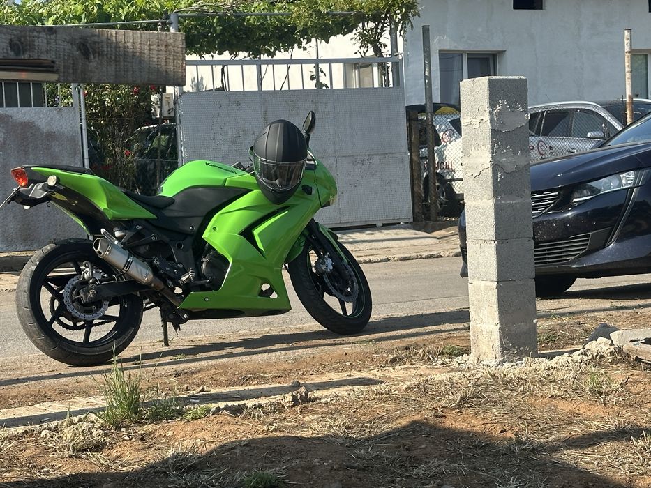 Продавам/Бартер Kawasaki 250R
