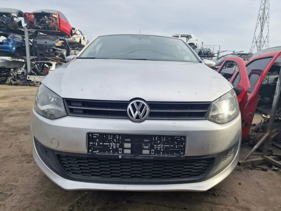 Dezmembram VW Polo, an 2010, 1.6 TDI euro 5 cod CAY, cutie manuala