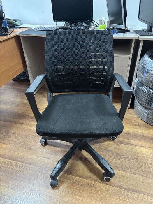 Офисное кресло. Сетка