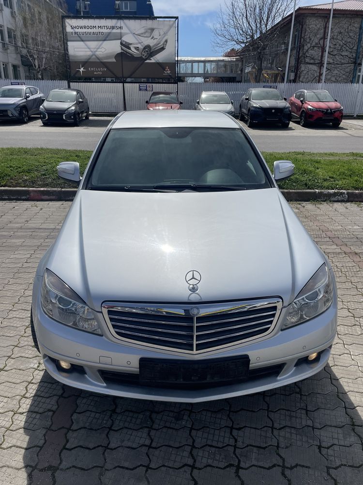 Vand Mercedes C200