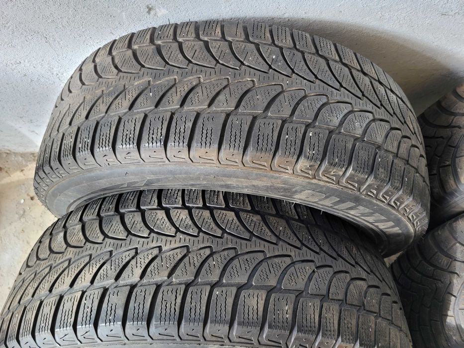 2 бр. Зимни гуми 225 65 R17 , Bridgestone