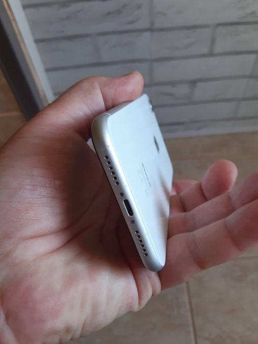 Iphone XR 64 gb,excelent baterie 95%, husa,folie cadou