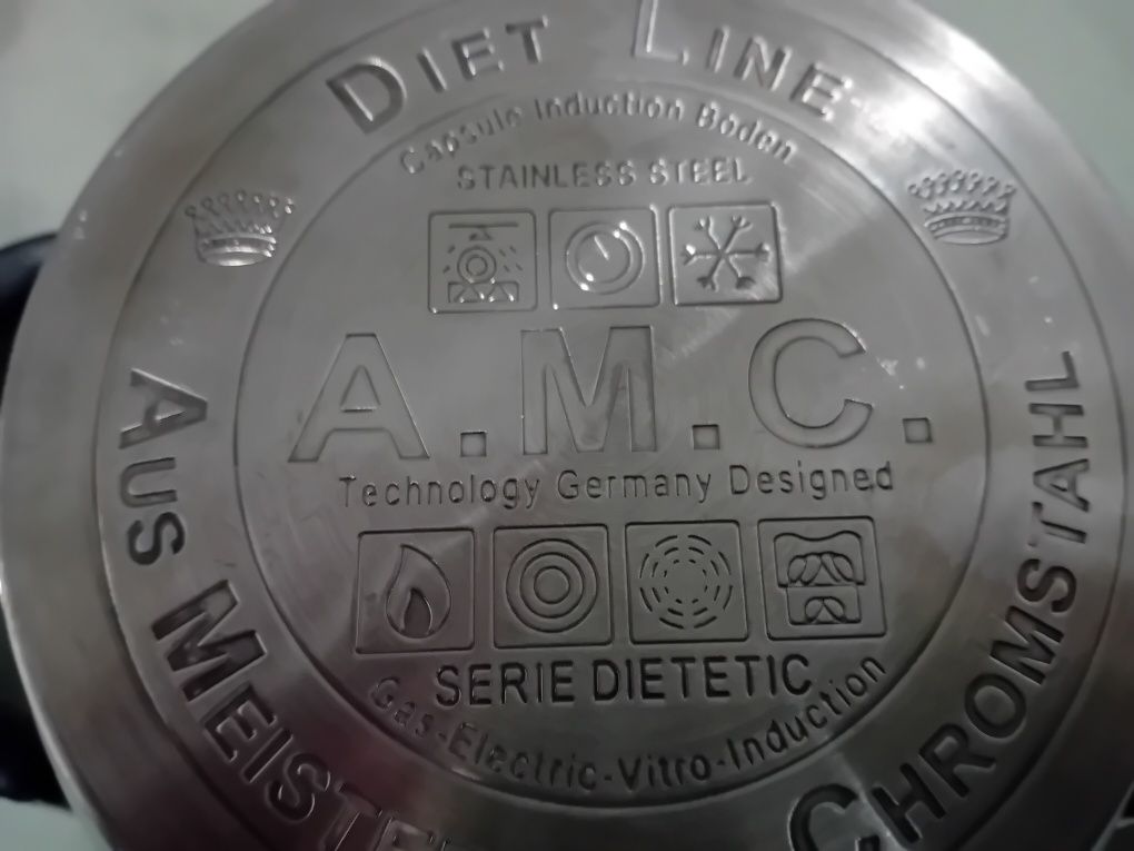 ((( vând oala nouă amc diet line otel cu capac 1 litru