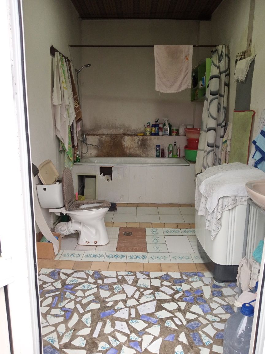 Hovli sotiladi 15 sotix pulini kelishamiz