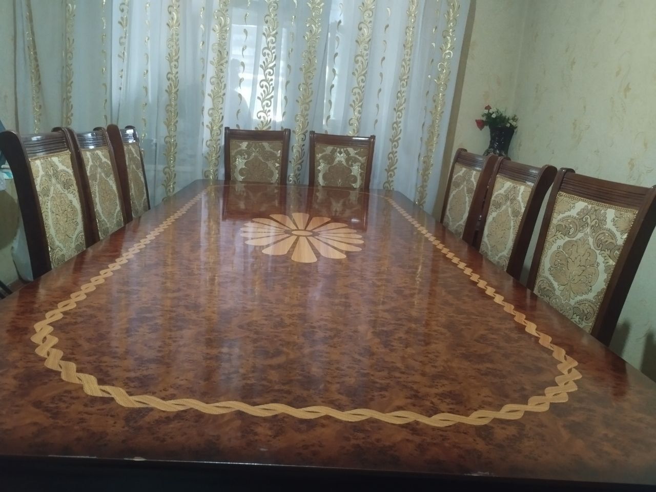 Mebel sotiladi xolati yaxshi