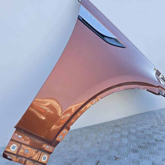 Aripa fata dreapta Land Rover Discovery Sport L550