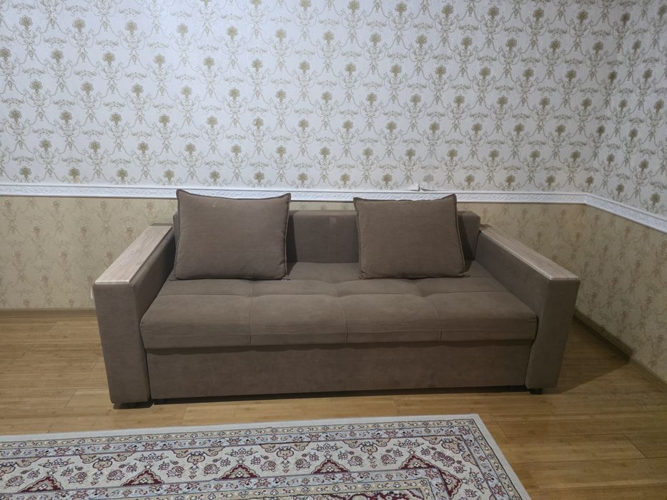 Продам диван раскладной и кровать
