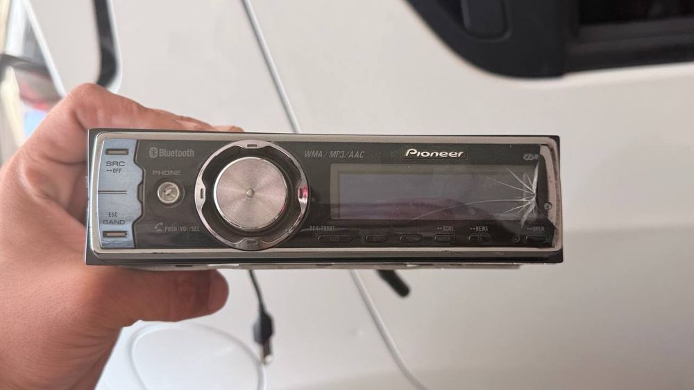 delfin mafon sotiladi bilgan biladi buni blutuslik