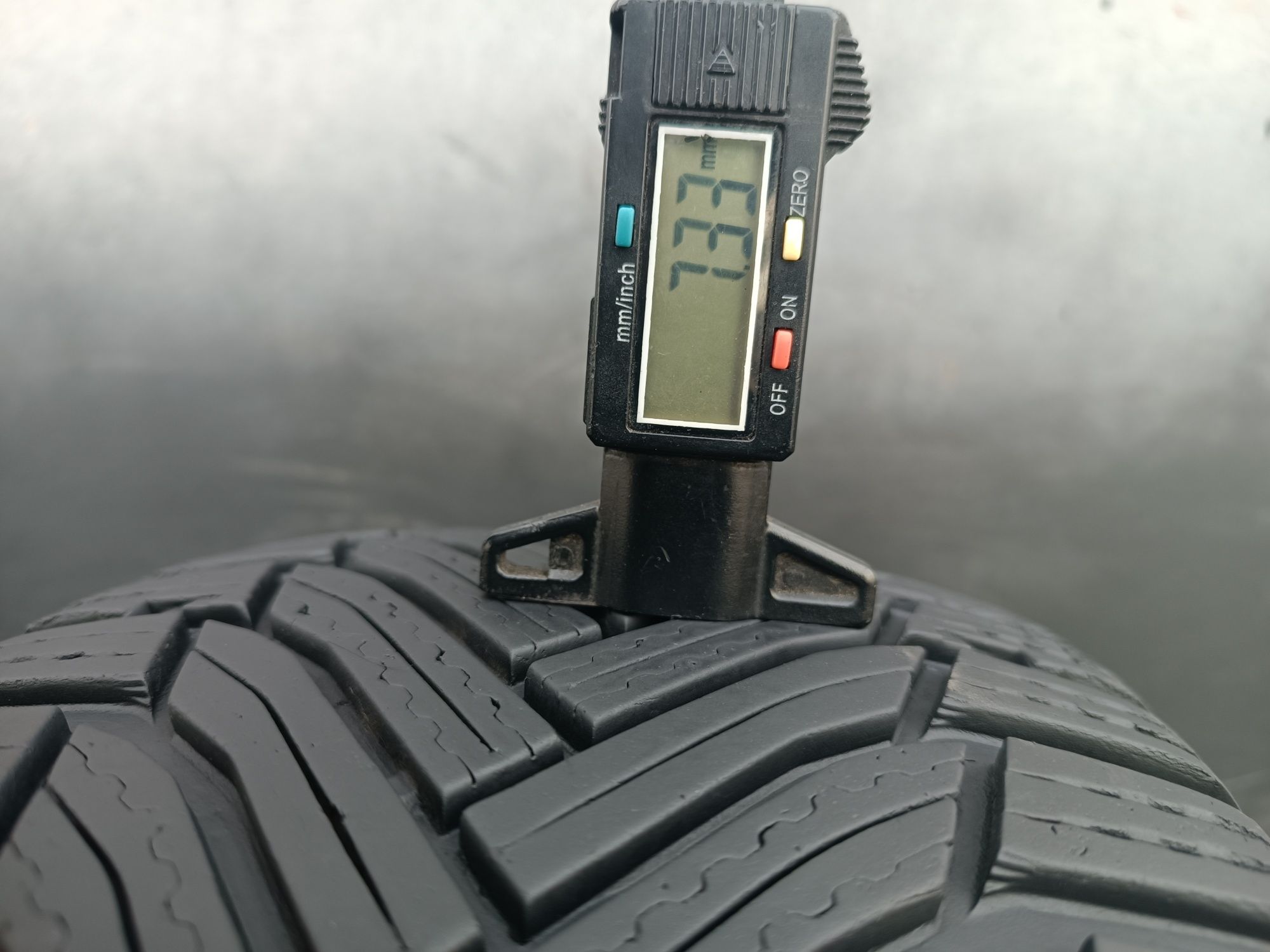 2бр, зимни гуми 205/45/17 Michelin Дот 22