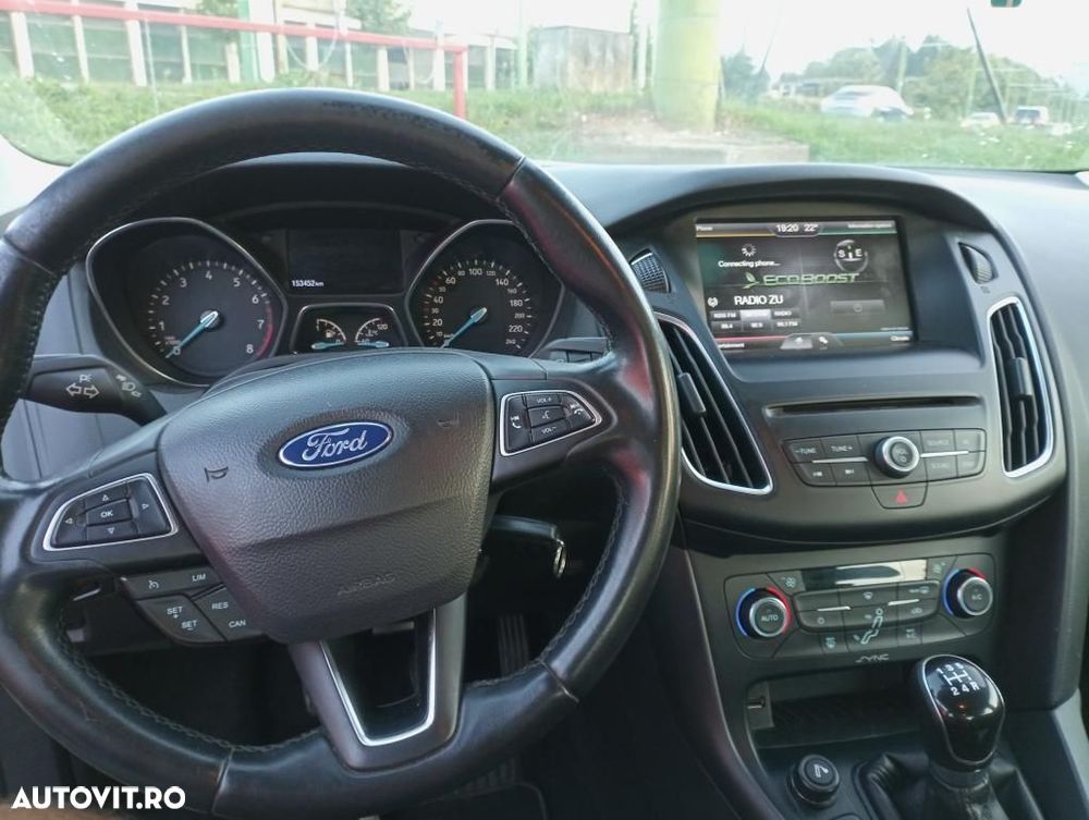 Ford focus 2015 un singur proprietar