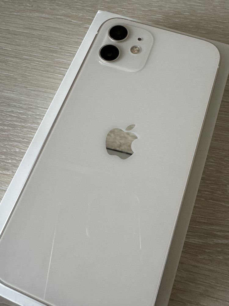 Продам iphone 12