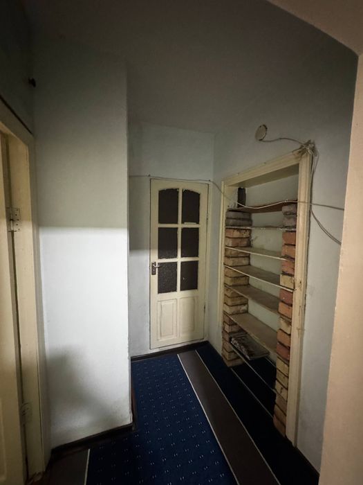 Комната ижарага берилади.