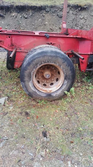 Vând axe remorca forestiera bpw