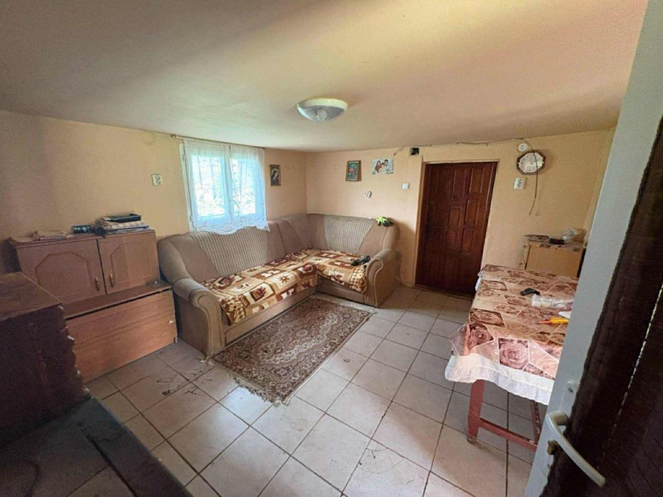 Casa de vânzare în sat Măriuș, comuna Valea Vinului
