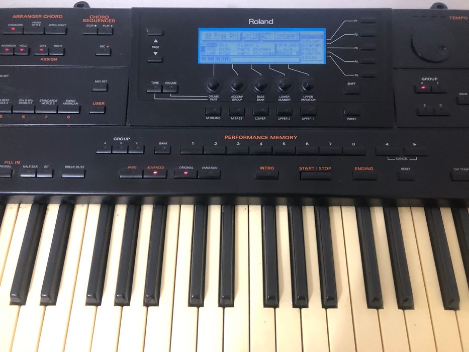 Roland g800 stare buna 1000 lei
