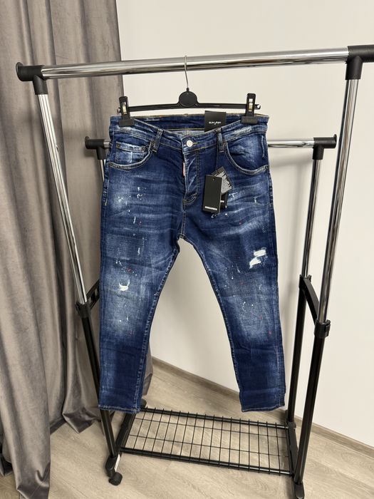Blugi DSQUARED2 super calitate