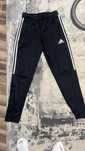 pantaloni adidas