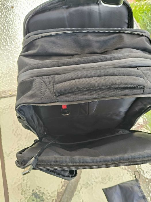 Ghiozdan/Rucsac cu pompa vacuum - extensibil 46*30*16cm