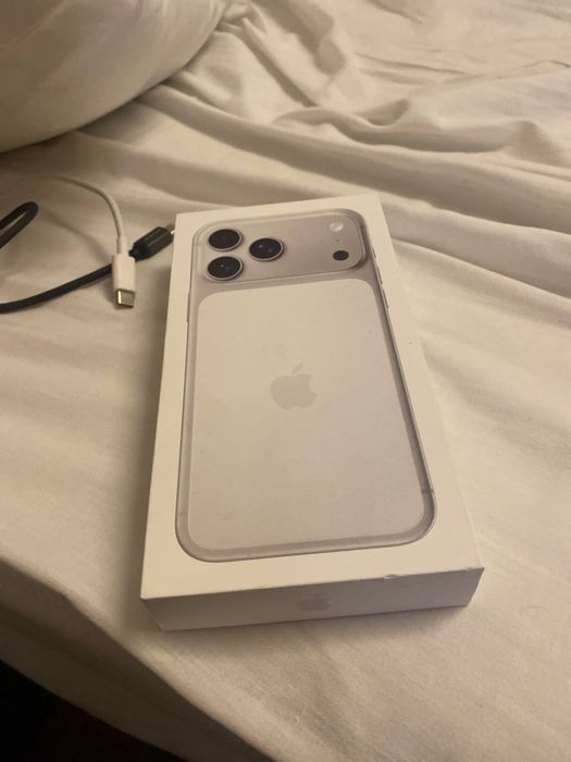 Iphone 17 pro max 512 oq rang imei o’tkan