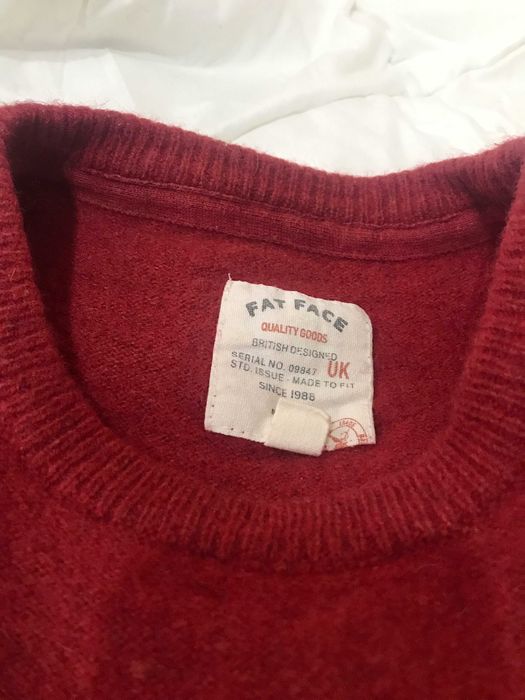 Pulover vintage de Craciun Fat Face – lana 80%, rosu bordeaux