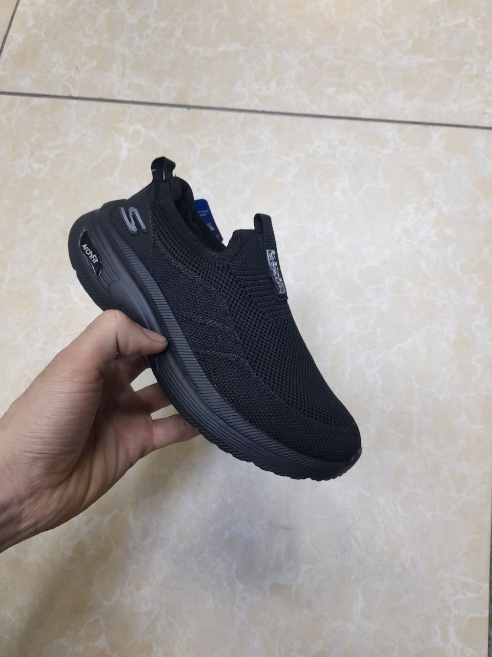 Skechers  очень хорошо  удобная  качественные