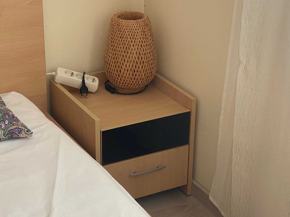 Прекрасно обзавеждане спалня - легла, матраци,гардероб, нощн шк, скрин