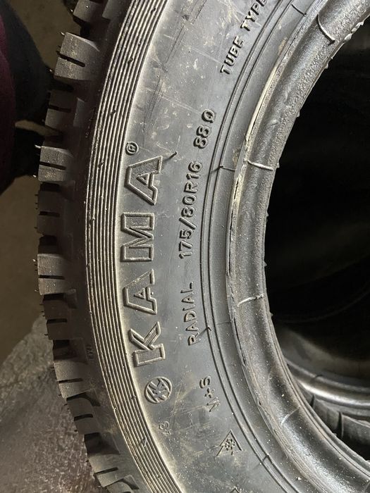 Нови зимни гуми за Лада Нива, марка КАМА, размер 175/80R16