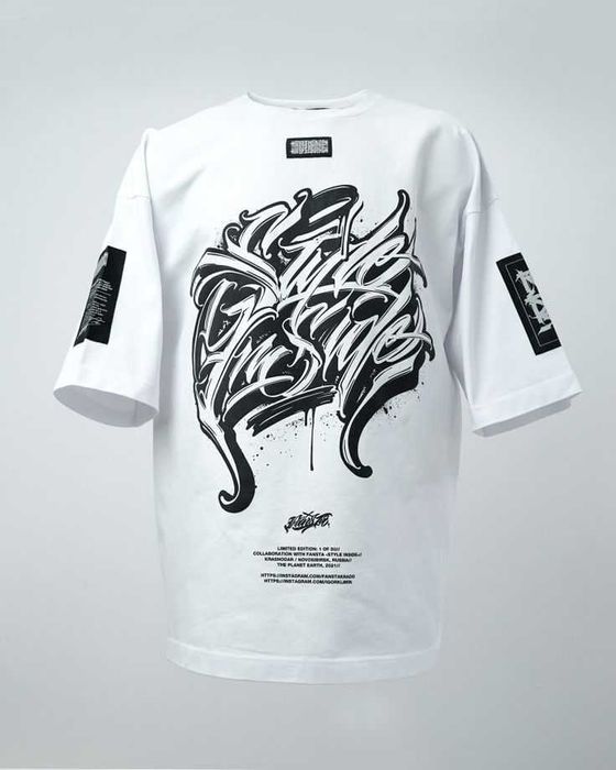 Оверсайз футболка с фирменным логотипом