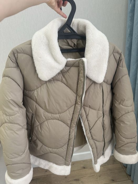 Продам куртка размер 46