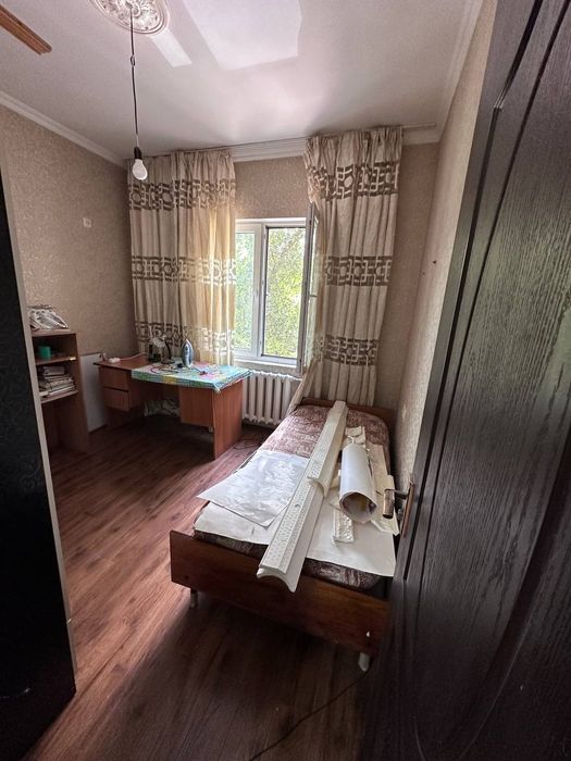 Продаётся квартира на Карасу-1 4ком