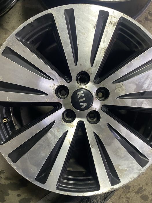 Диски на 18 5 /114,3  Кия И Т Д