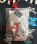 Vand tricou Louis Vuitton