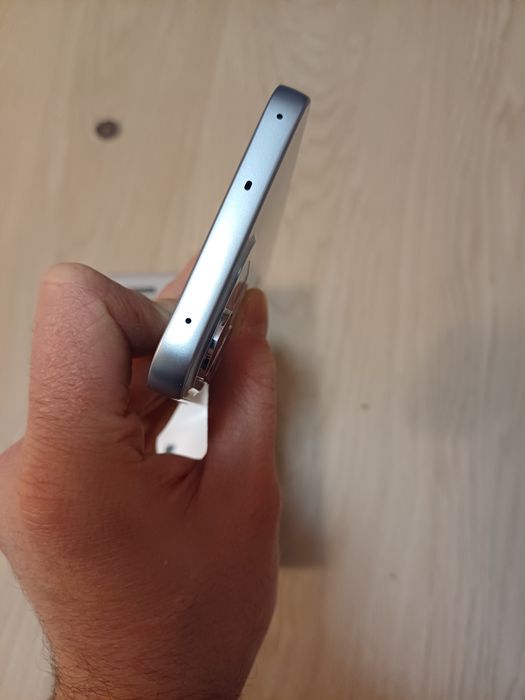 Vand Oppo reno 14F Full box