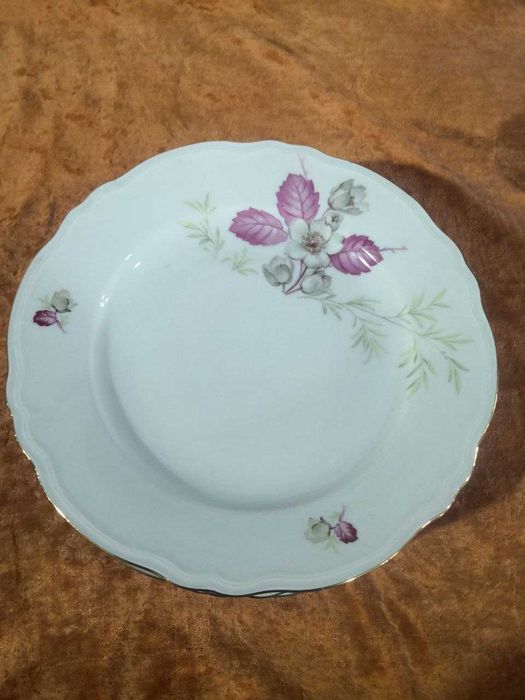 Тарелки импортные ,Чехословакия ,6 штук.