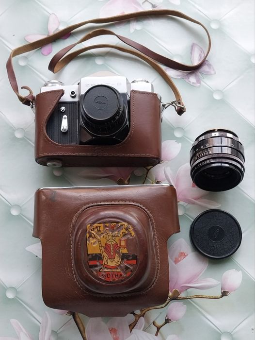 Фотоаппараты Zenit-E и Zenit-B.Рабочие.