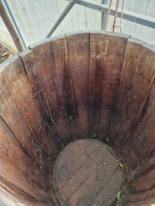 Дървено буре за декорация за 65 лева.