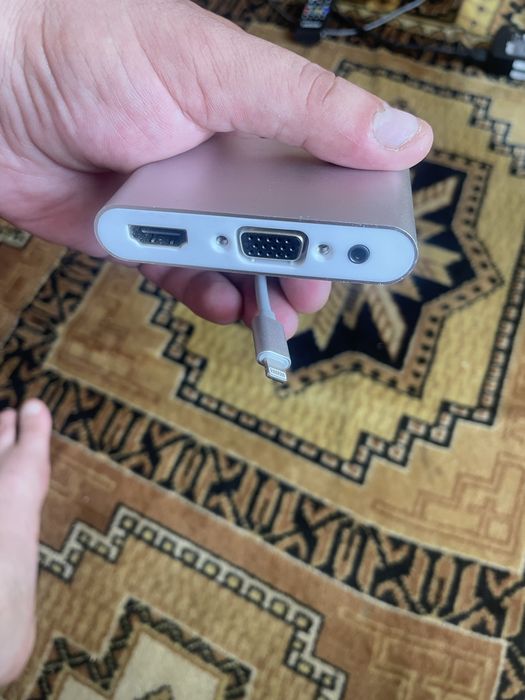 Adaptor Lightning 1080P Full HD la HDMI, VGA