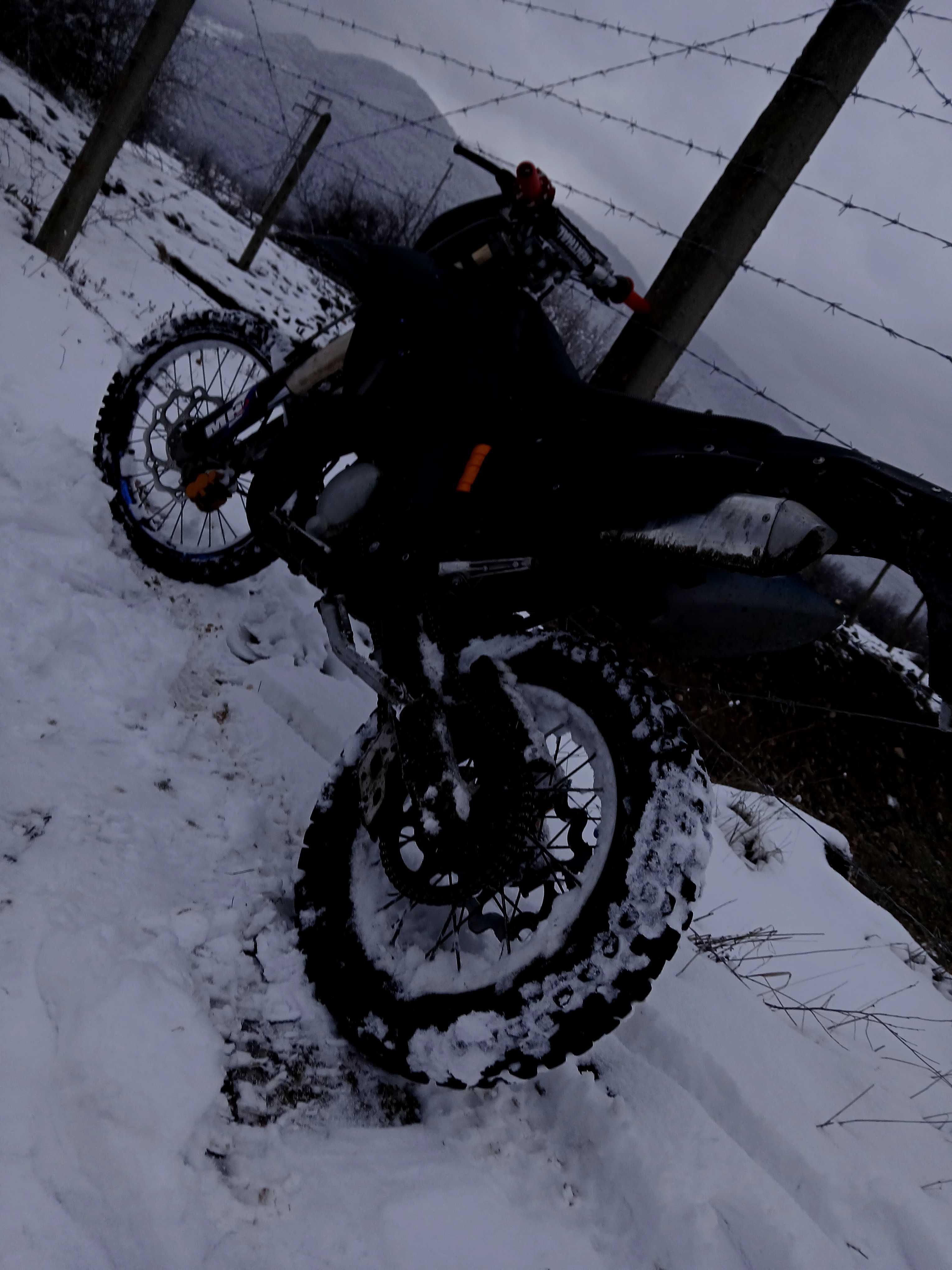 Продава се Motorhispania 50