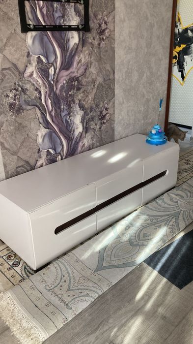 Тумбочка под телевизор