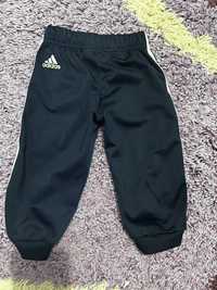 Pantaloni trening Adidas si sacou 9-12 luni, marimea 80