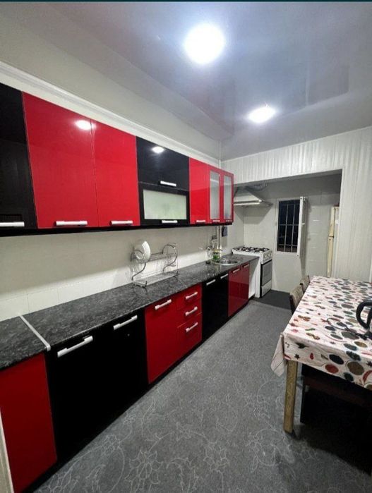 Sergeli Xonobod metro 10 daqiqa kvartira bor