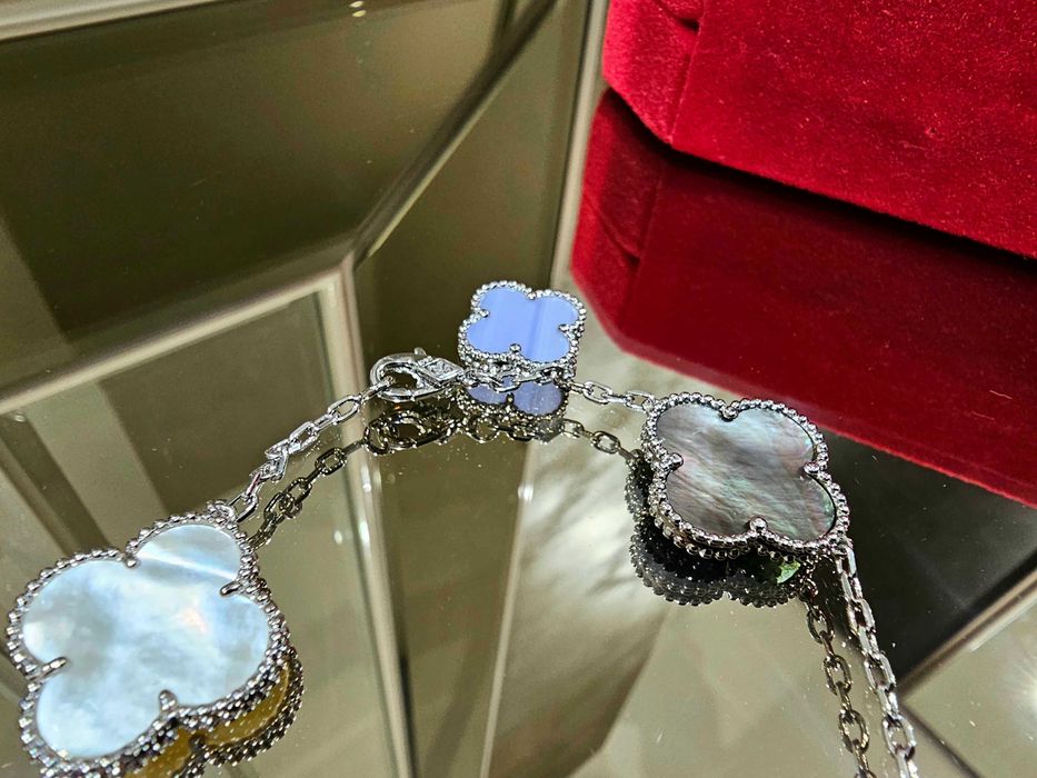 Van Cleef & Arpels VCA 5 Silver Mother Magic Alhambra Дамска Гривна