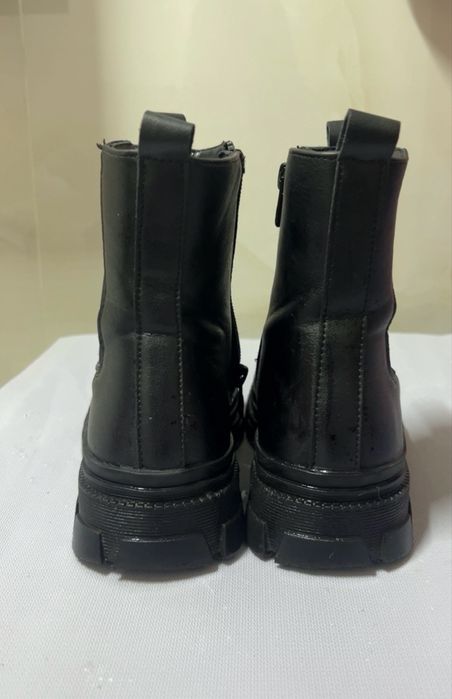 Ботинки для девочки