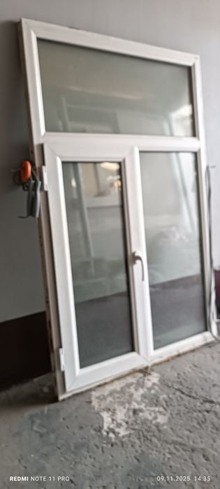 Продаю.  ОКНО  пласстиковая. В хорошем состоянии.