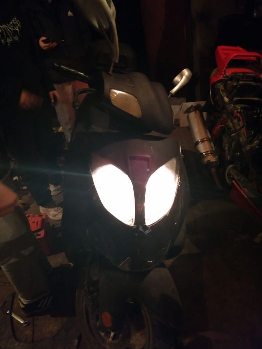 Продам скутер фиеро полнустью на ходу нужен только акумулятор