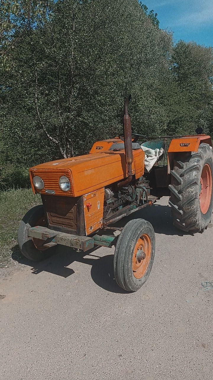 Tractor de 55 cai de vânzare